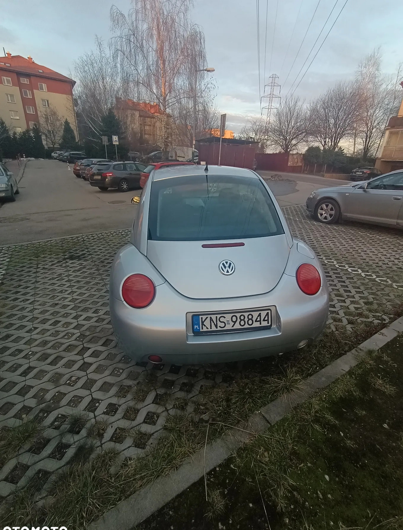 Volkswagen New Beetle cena 7900 przebieg: 286700, rok produkcji 2004 z Kraków małe 79